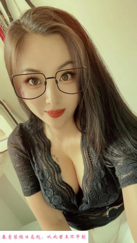 虹口居家大胸少妇 第4张
