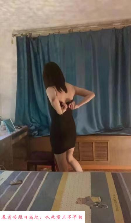 服务控少妇灵灵 第1张