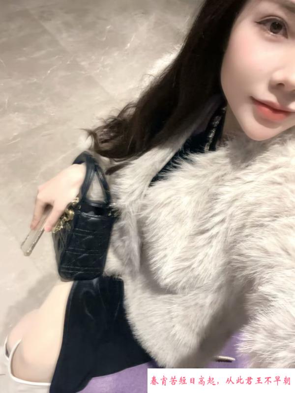 南山荔林美骚女亦菲 第2张