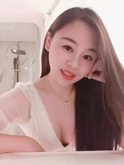 吴宝路佳丽 第1张