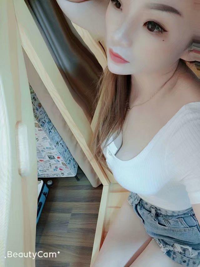 南京江宁可舌吻的妹子 第1张