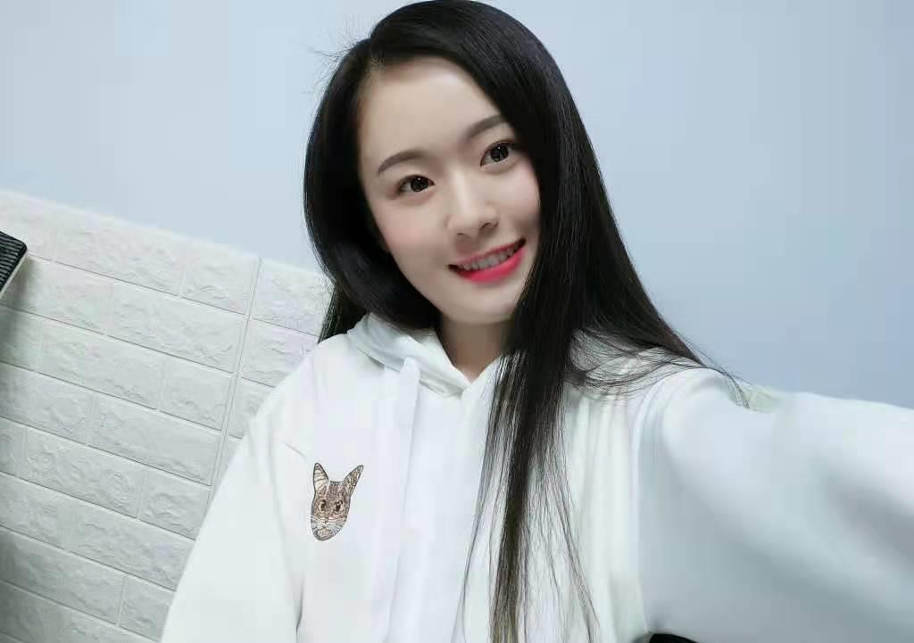 20出头的妹妹 第1张