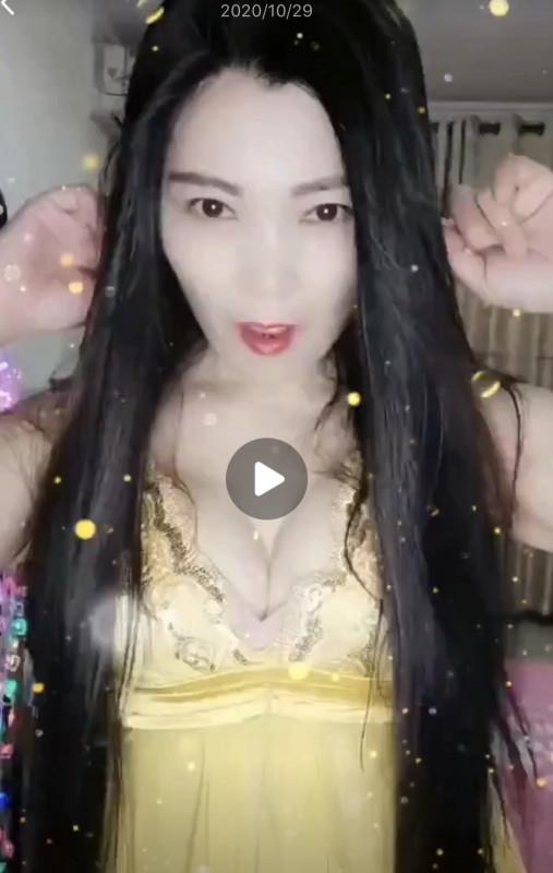 久仰大名的脱姐 第3张