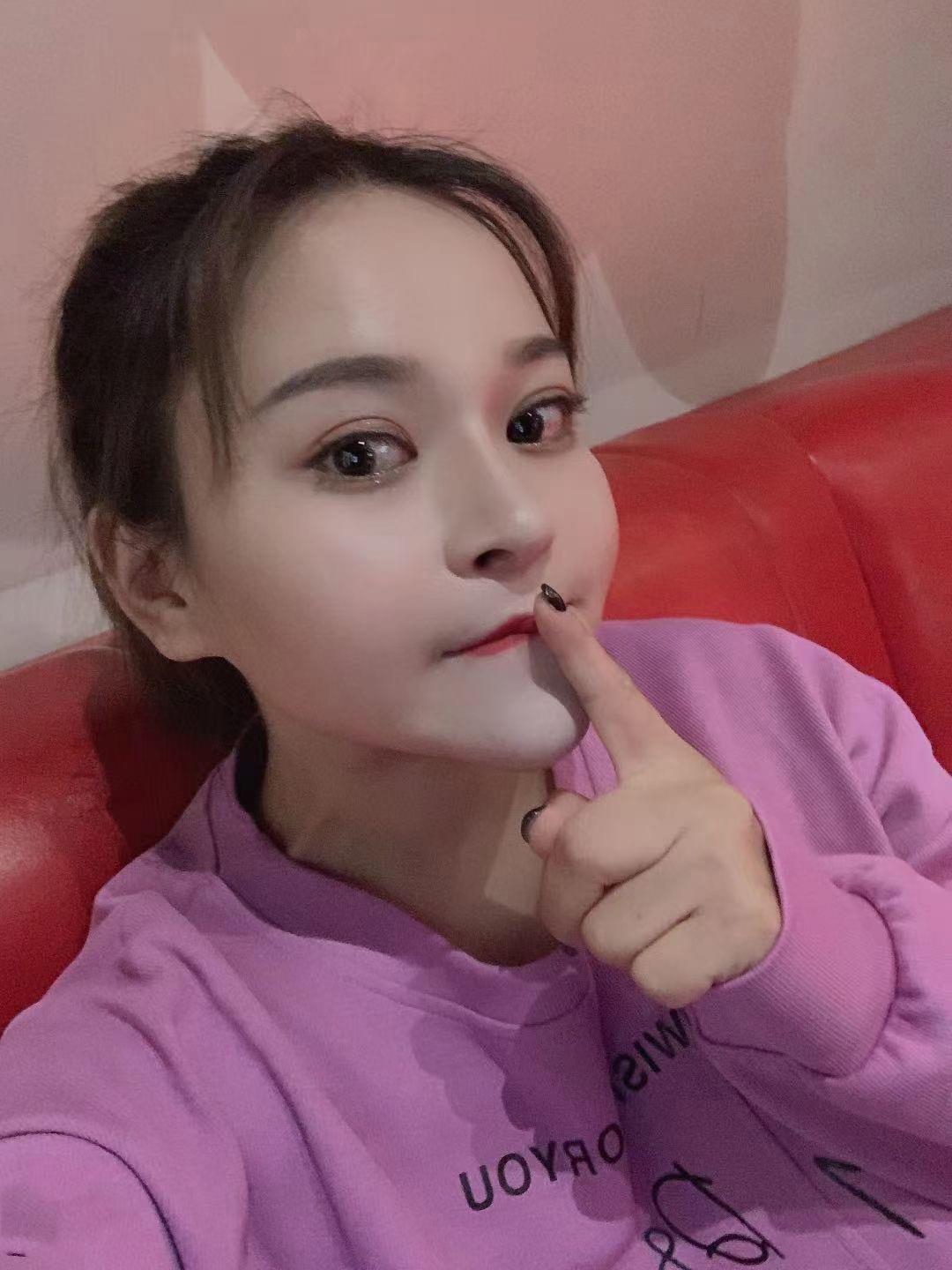 城关美女 第1张