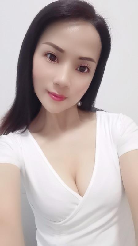 龙岗爱联风骚妹 第1张