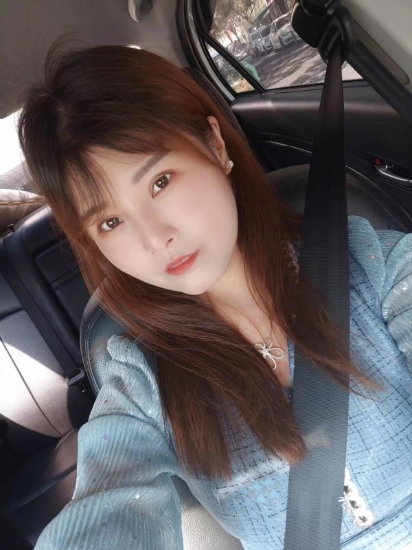 余杭未来科技城附近妹子 第1张