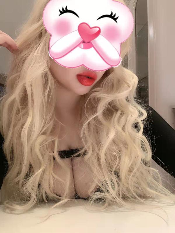 翘臀混血小姐姐 第2张