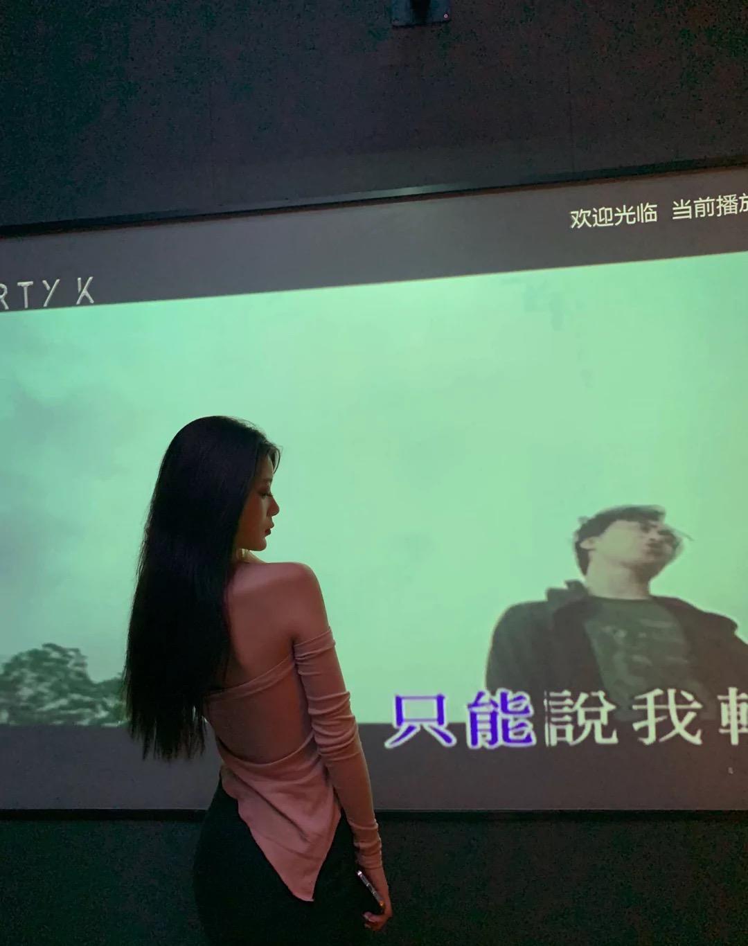 春熙路体验热情开放的重庆妹儿,身高168是真的可以 第2张
