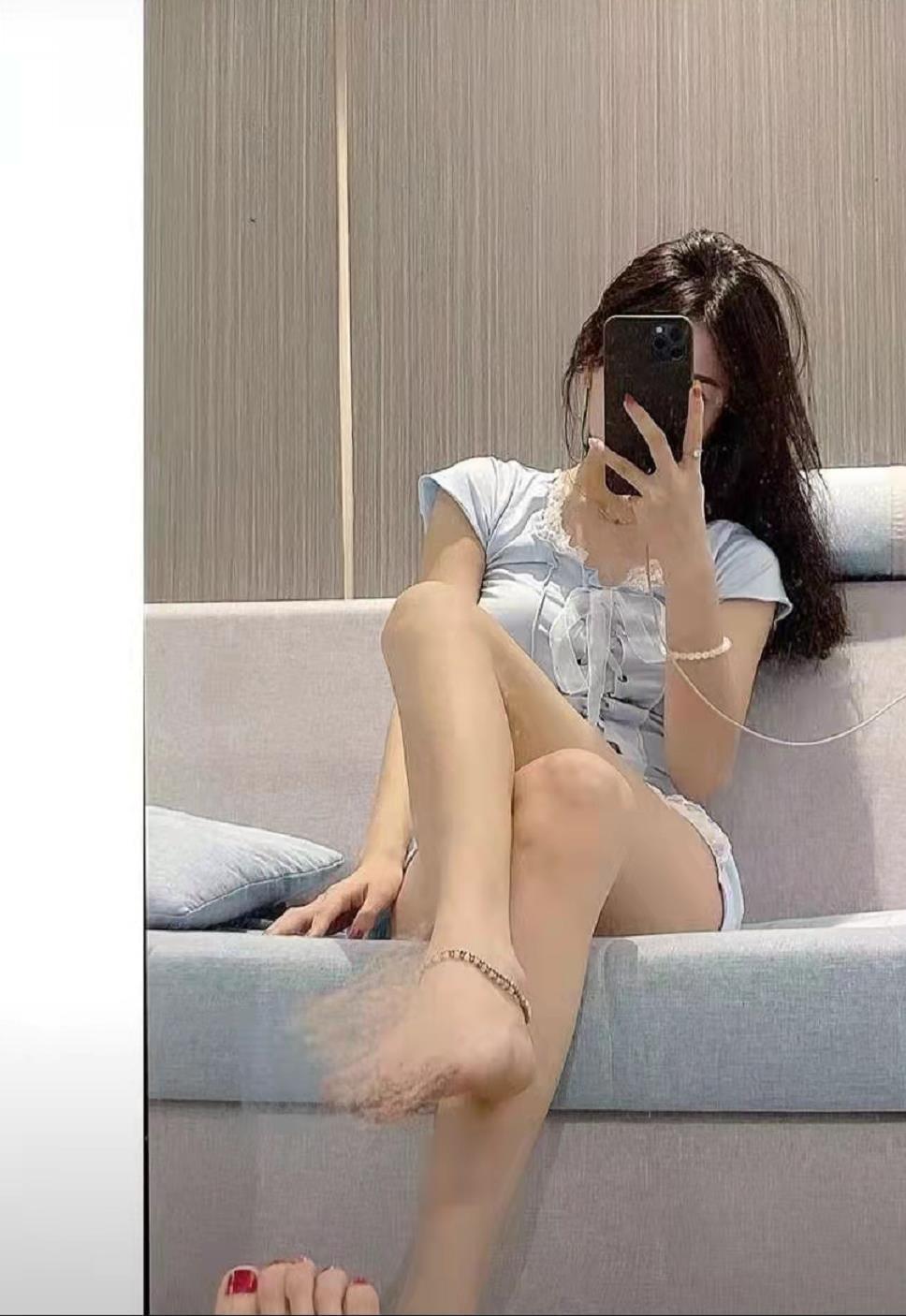 乖萌薇儿，带一点少数民族的特征 第2张